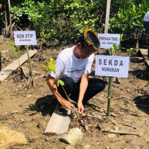 Pemkab Nunukan Apresiasi Program CSR PT Petrosea-KBL Lestarikan Lingkungan dengan Tanam 1000 Pohon Mangrove