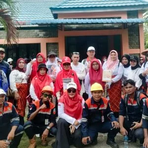 Pelaku Usaha Binaan DKUKMPP Meriahkan Pawai Pembangunan HUT ke-24 Nunukan