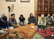 Bupati Laura Melayat di Rumah Duka Almarhum Abdul Syukur